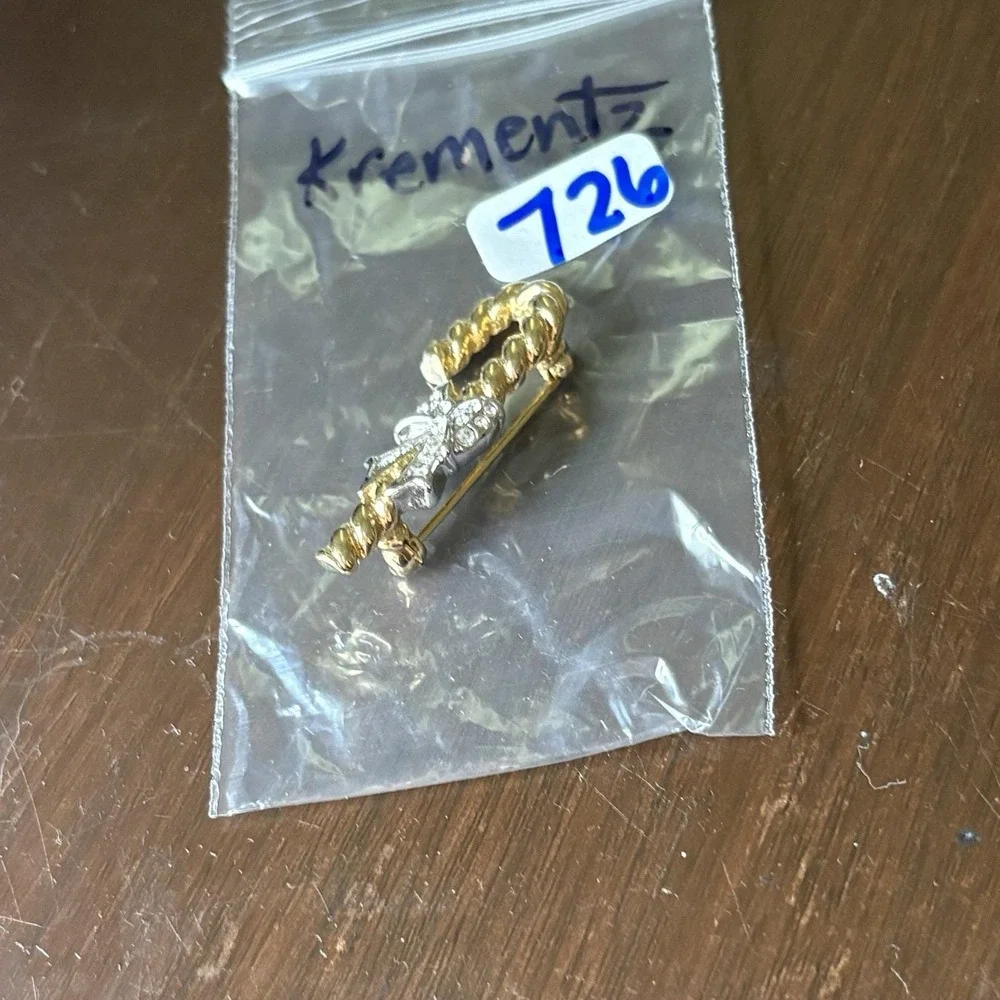 Krementz vintage candycane